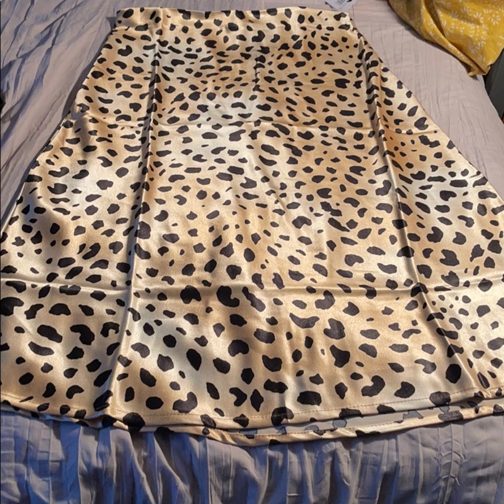 COPY - 💋💋Gold animal print Hot Kiss midi skirt💋💋